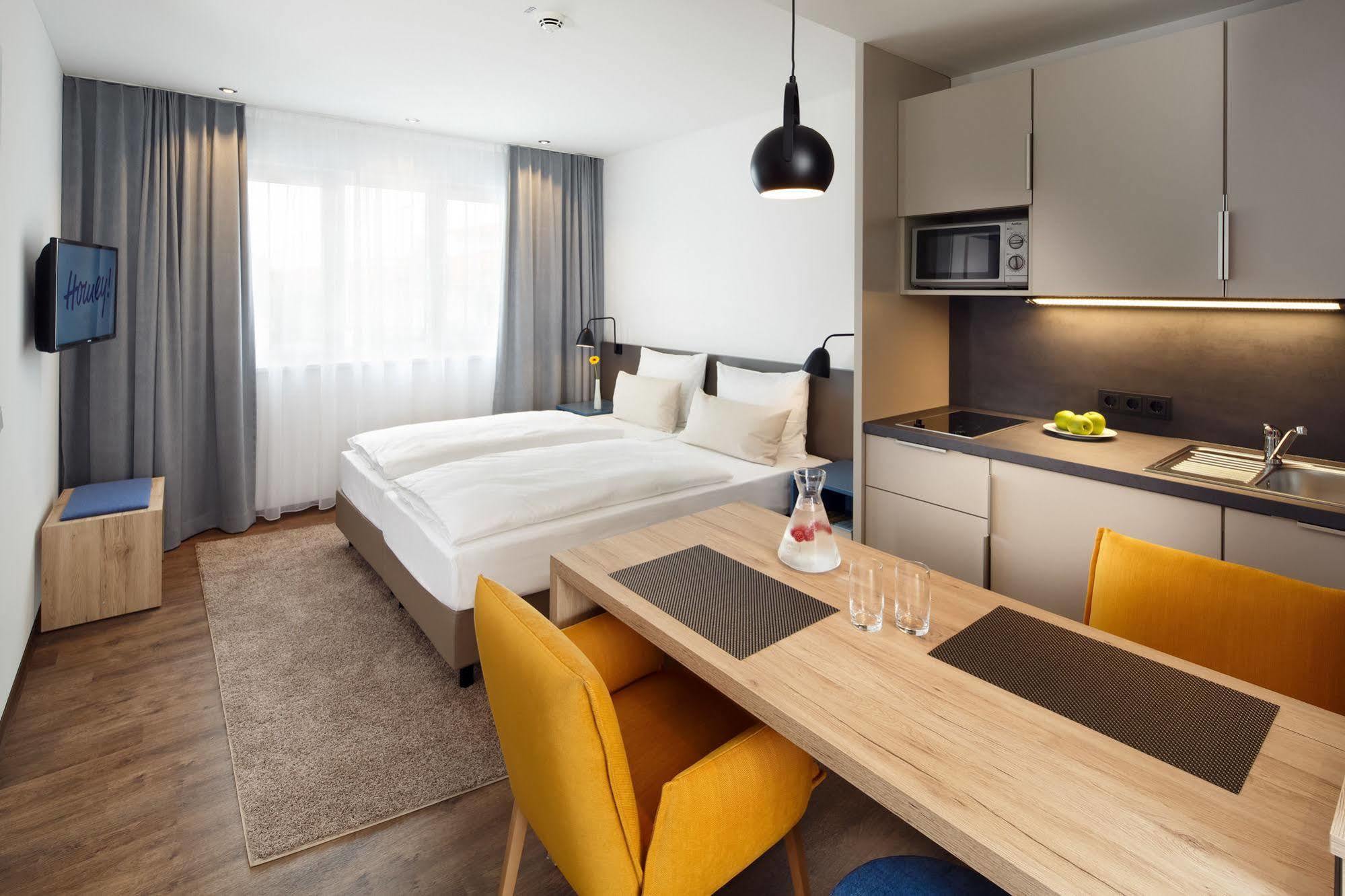 Homey! Hotel Regensburg Exteriör bild