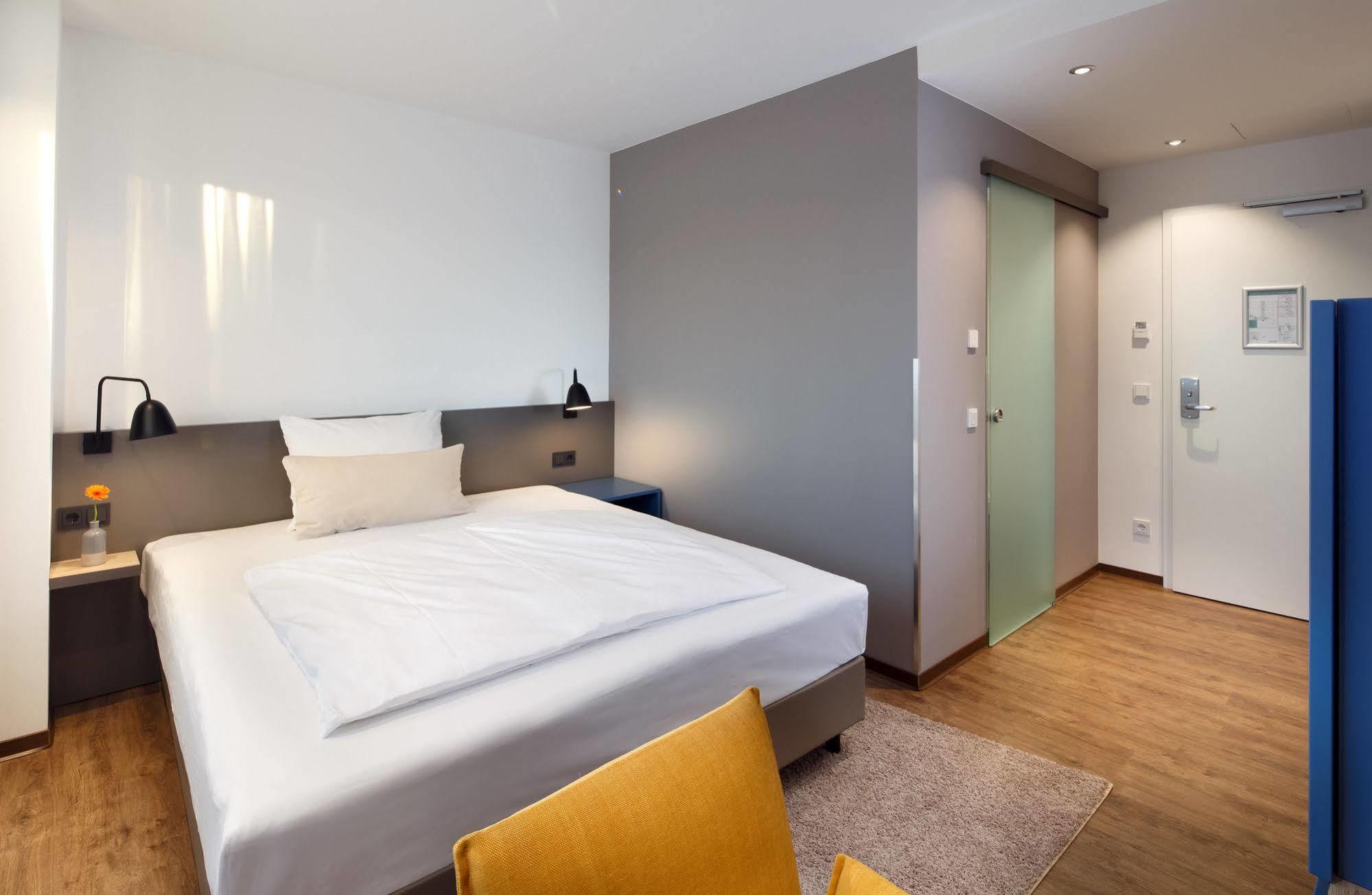Homey! Hotel Regensburg Exteriör bild